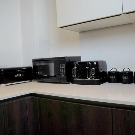 Manchester City Centre Apt With Balcony & Free Parking - Including Free 1-Hour Late Check-Out For Bookings On The 29Th 31St May, Justeat Voucher For 2-Night Stays Minimum! 曼彻斯特 外观 照片