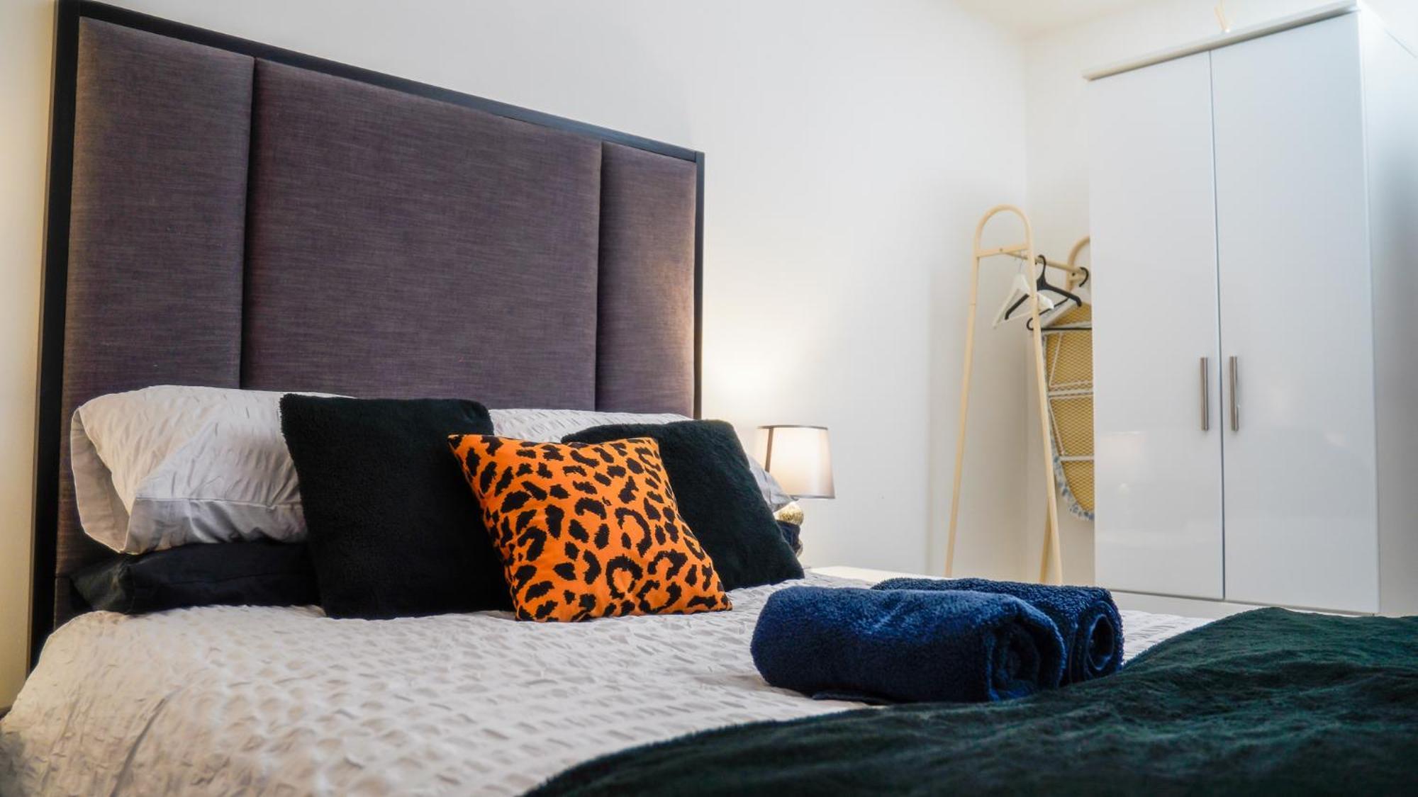Manchester City Centre Apt With Balcony & Free Parking - Including Free 1-Hour Late Check-Out For Bookings On The 29Th 31St May, Justeat Voucher For 2-Night Stays Minimum! 曼彻斯特 外观 照片