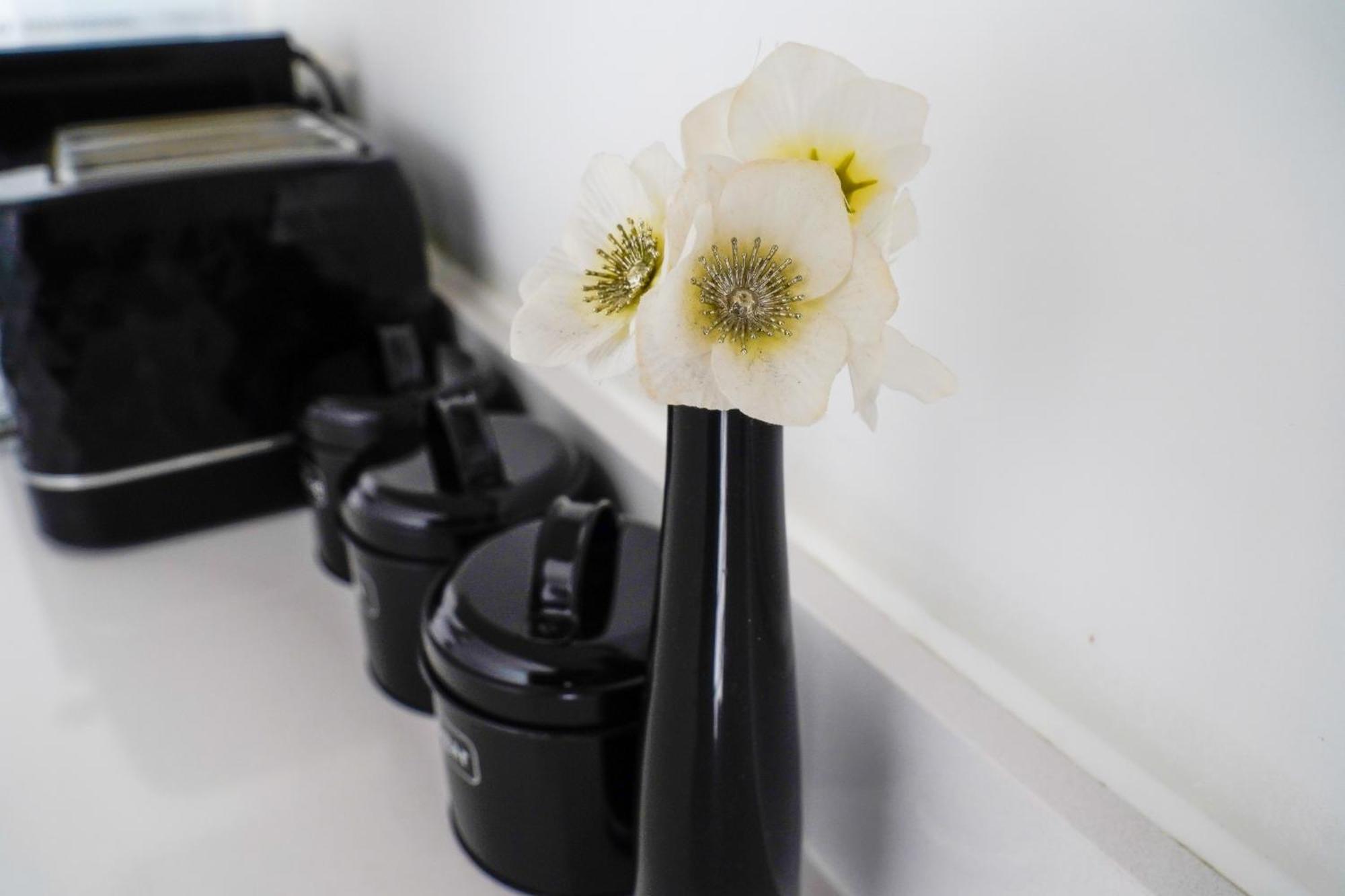 Manchester City Centre Apt With Balcony & Free Parking - Including Free 1-Hour Late Check-Out For Bookings On The 29Th 31St May, Justeat Voucher For 2-Night Stays Minimum! 曼彻斯特 外观 照片