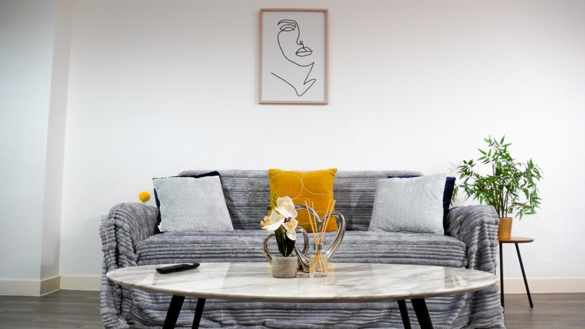 Manchester City Centre Apt With Balcony & Free Parking - Including Free 1-Hour Late Check-Out For Bookings On The 29Th 31St May, Justeat Voucher For 2-Night Stays Minimum! 曼彻斯特 外观 照片