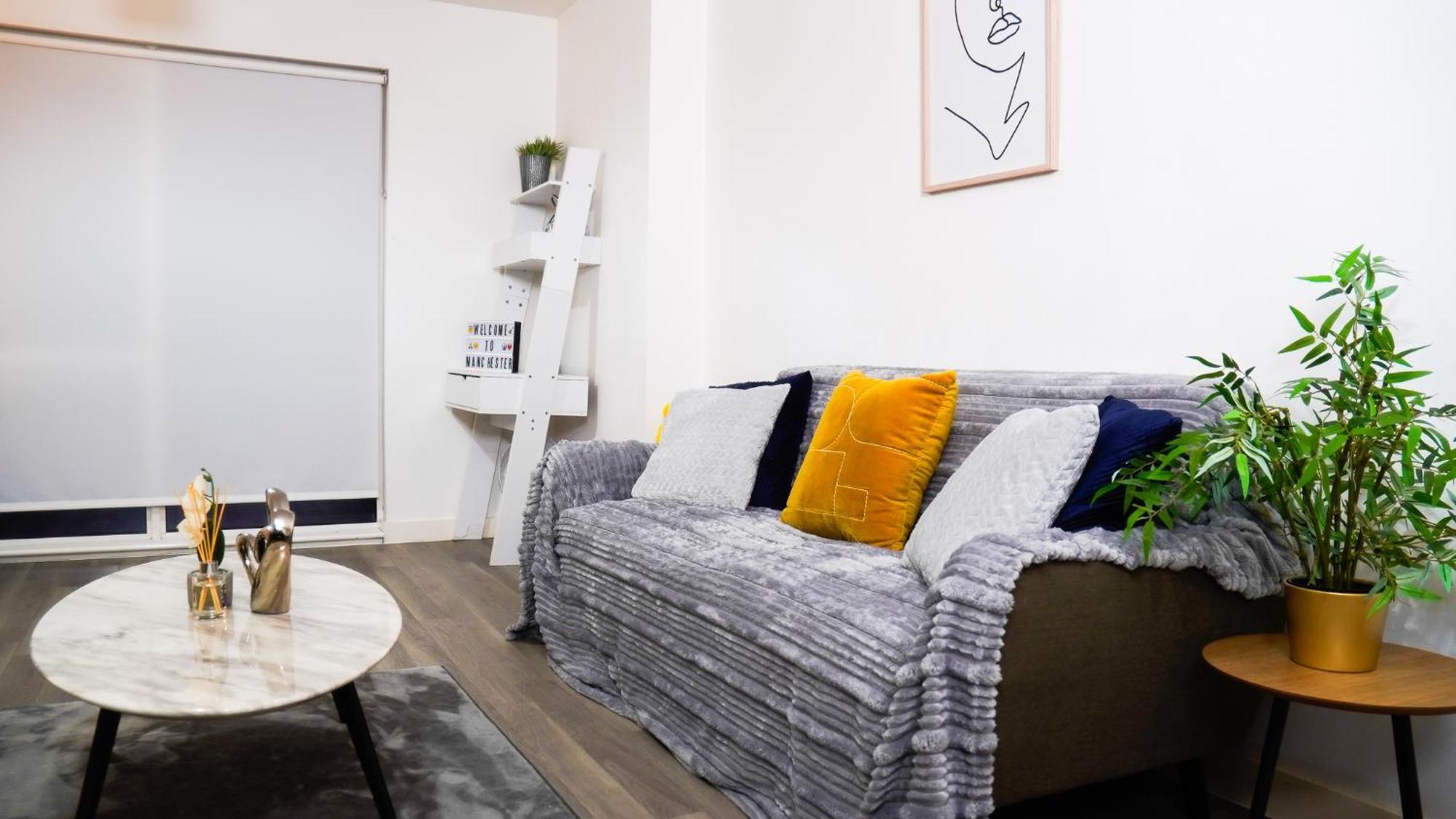 Manchester City Centre Apt With Balcony & Free Parking - Including Free 1-Hour Late Check-Out For Bookings On The 29Th 31St May, Justeat Voucher For 2-Night Stays Minimum! 曼彻斯特 外观 照片